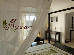 Chambre 2 pers Méjean avec piscine partagée